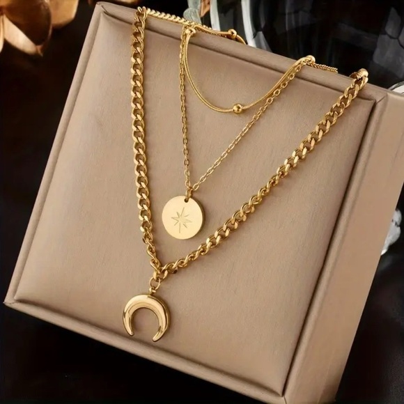 Gold Layered Necklace Set - Picture 1 of 2